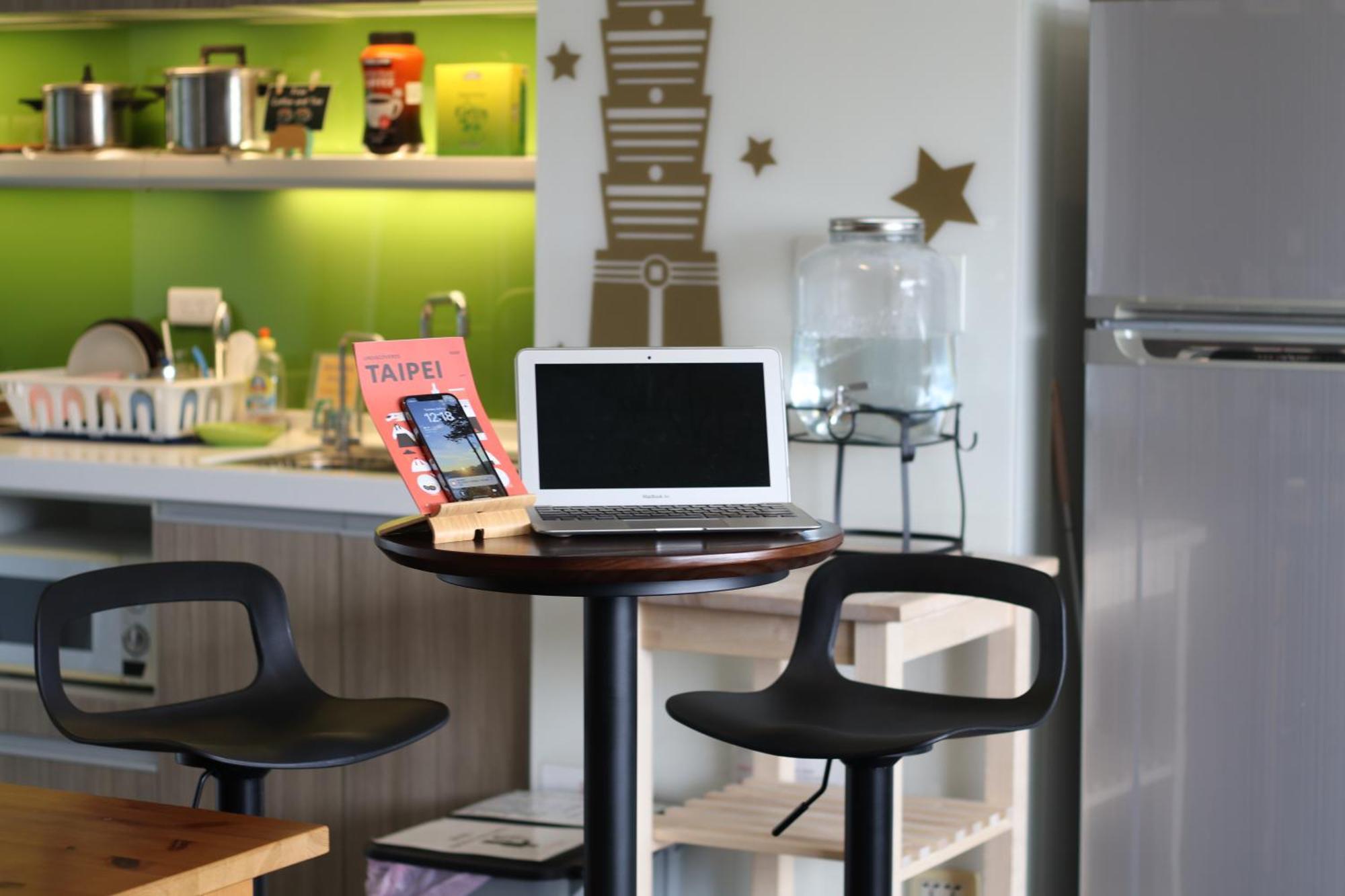 Easymind Guesthouse Taipei Main Station מראה חיצוני תמונה